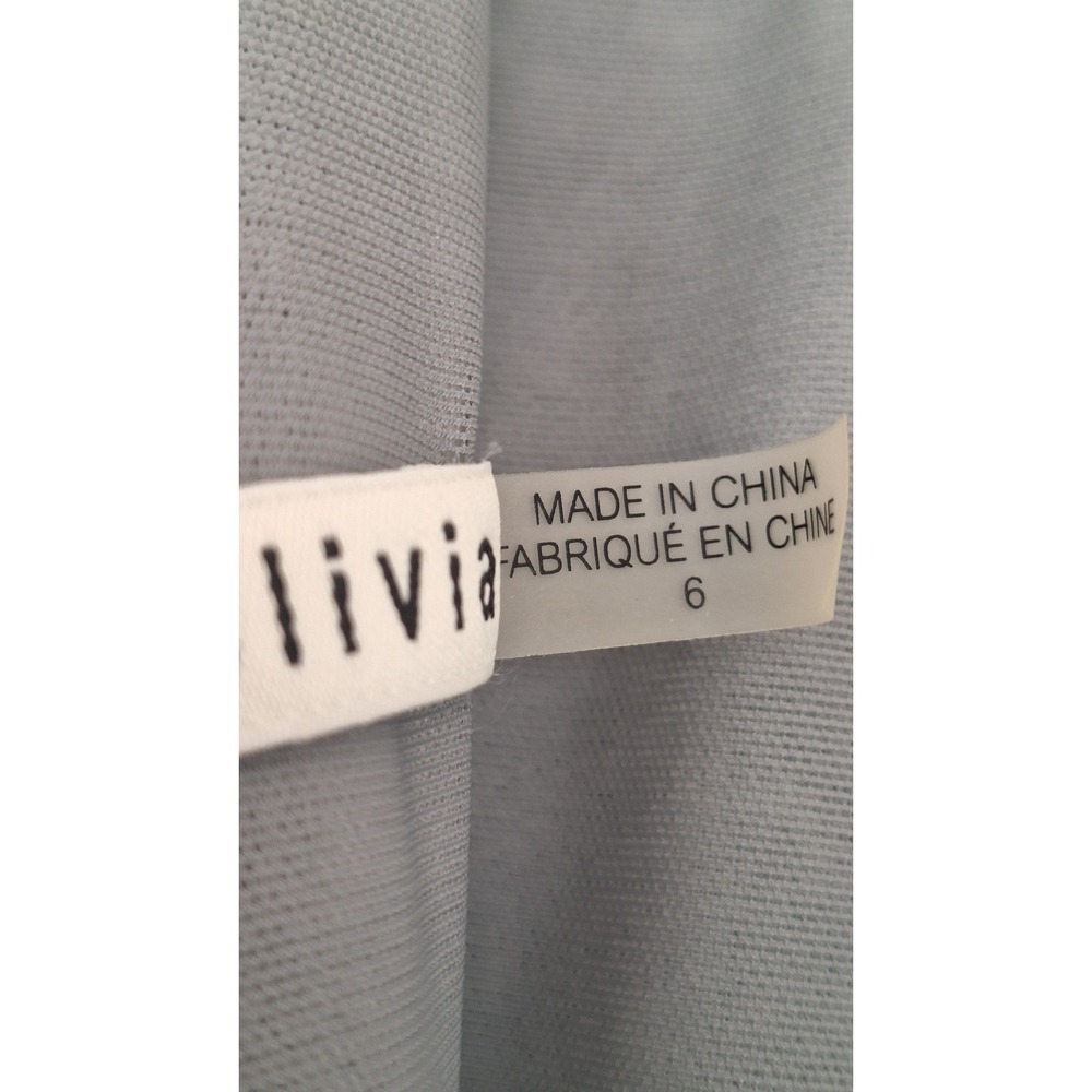 Alice + Olivia Long sleeve Asymmetric Hem Dress in Heathered Grey Size 6 - Picture 4 of 7